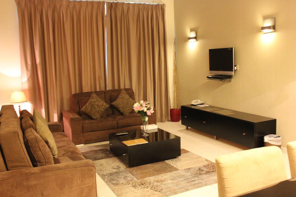 Royal Ascot Hotel Apartment - Kirklees 2 ดูไบ ภายนอก รูปภาพ