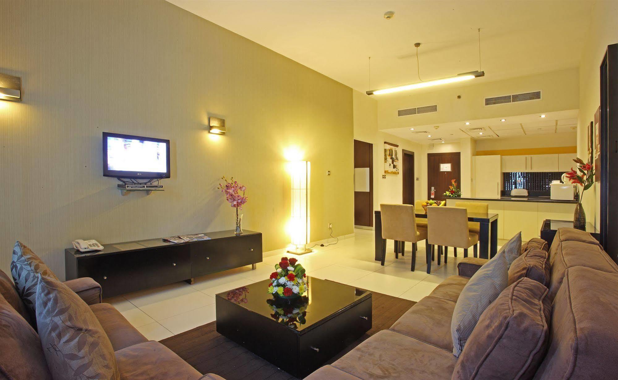 Royal Ascot Hotel Apartment - Kirklees 2 ดูไบ ภายนอก รูปภาพ