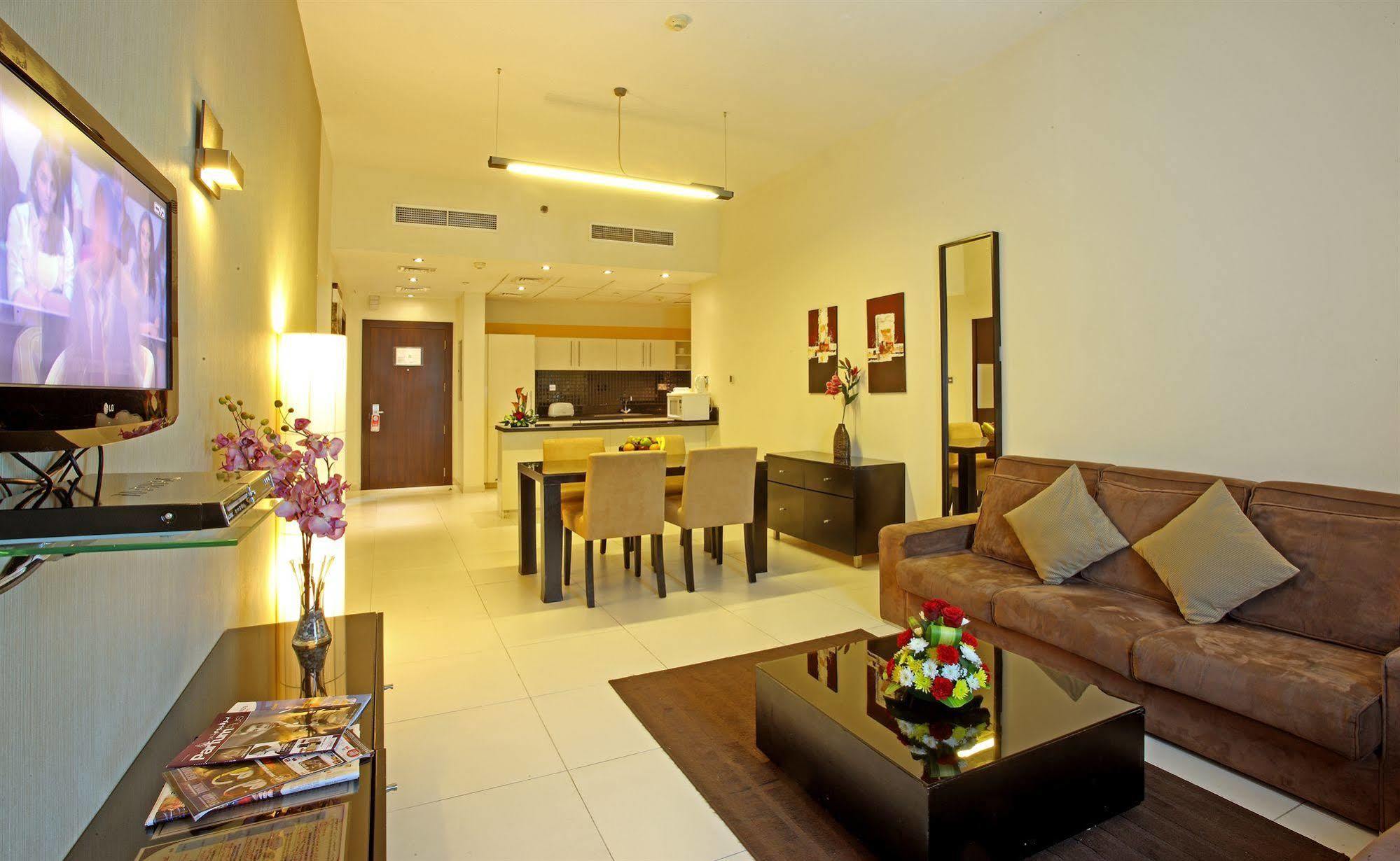 Royal Ascot Hotel Apartment - Kirklees 2 ดูไบ ภายนอก รูปภาพ